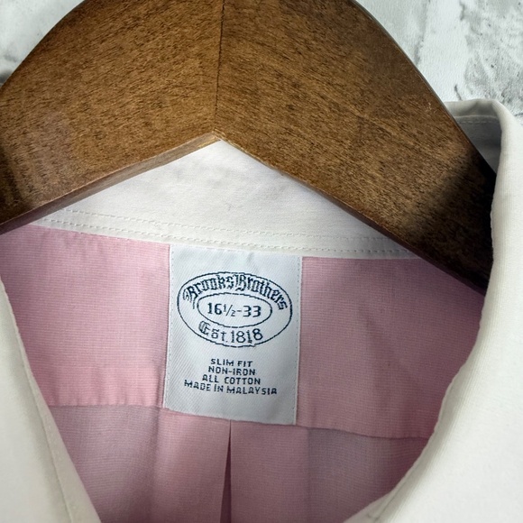 Brooks Brothers Slim Fit Light Pink White Collared Flip Cuff Dress Shirt SZ 16.5 - Picture 3 of 7